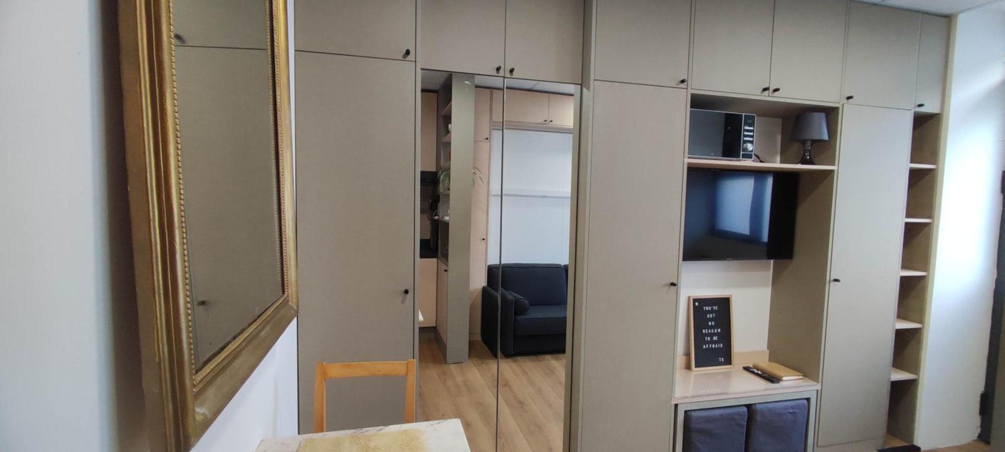 Porte De Vanves - Sud Homestay *
